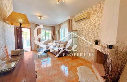 Resale - Apartament  - Orihuela-Costa - Villamartin
