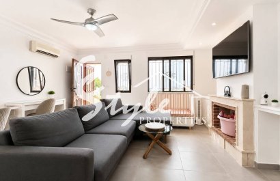 Resale - Villa - Villamartín - Blue Lagoon