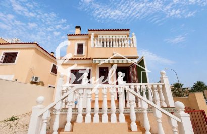 Resale - Villa - Villamartín - Blue Lagoon