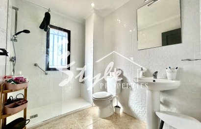 Resale - Villa - Villamartín - Blue Lagoon