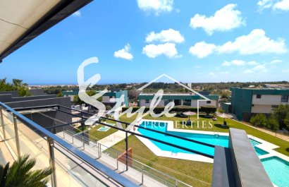 Spacious South-Facing 2-Bedroom Apartment for Sale in Los Dolses with Large Terrace, Sea Views & Pool Views. Villamartin, Orihuela Costa. ID1256