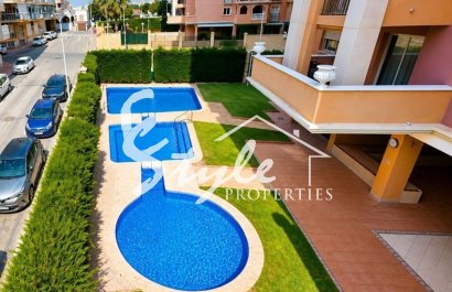 Resale - Apartament  - Torrevieja - Playa de los Locos
