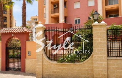 Resale - Apartament  - Torrevieja - Playa de los Locos