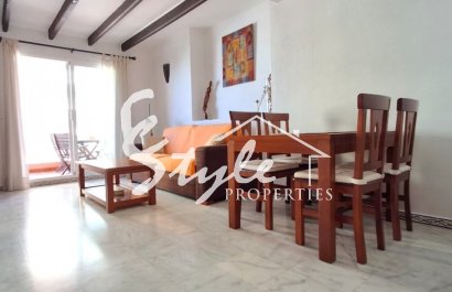 Resale - Apartament  - Torrevieja - Playa de los Locos