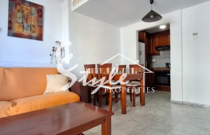 Resale - Apartament  - Torrevieja - Playa de los Locos
