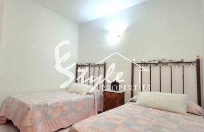 Resale - Apartament  - Torrevieja - Playa de los Locos