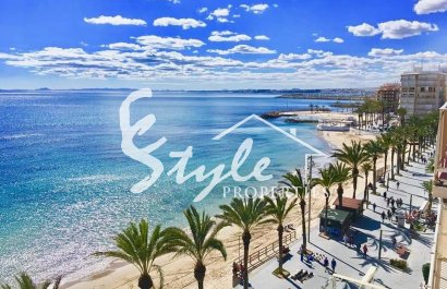 Resale - Apartament  - Torrevieja - Playa de los Locos