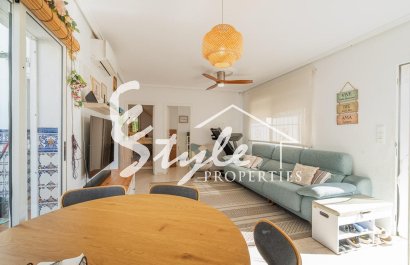 Resale - Villa - Orihuela-Costa - Punta Prima