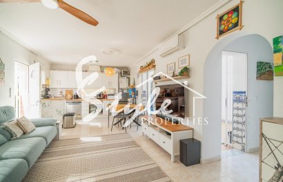 Resale - Villa - Orihuela-Costa - Punta Prima
