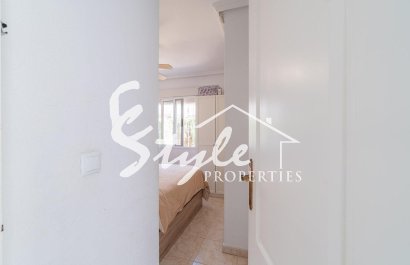 Resale - Villa - Orihuela-Costa - Punta Prima