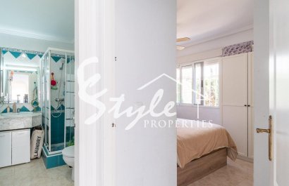 Resale - Villa - Orihuela-Costa - Punta Prima