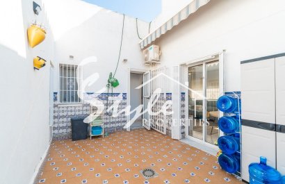 Resale - Villa - Orihuela-Costa - Punta Prima