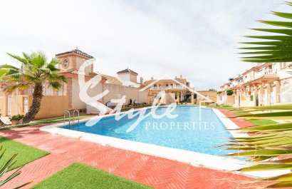 Resale - Villa - Orihuela-Costa - Punta Prima
