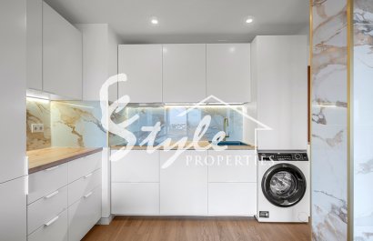 Resale - Apartament  - Torrevieja - Punta Prima