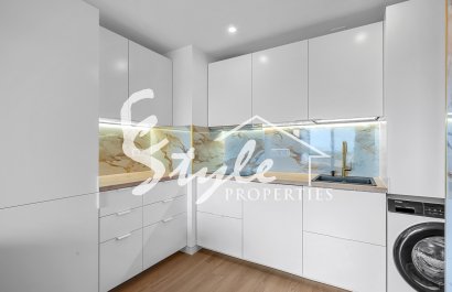 Resale - Apartament  - Torrevieja - Punta Prima