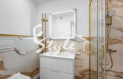 Resale - Apartament  - Torrevieja - Punta Prima