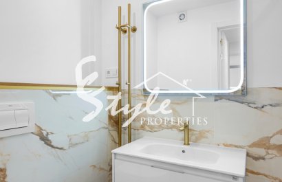 Resale - Apartament  - Torrevieja - Punta Prima