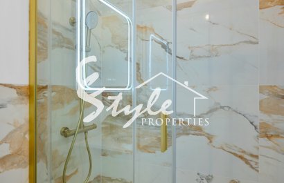 Resale - Apartament  - Torrevieja - Punta Prima
