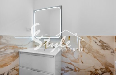 Resale - Apartament  - Torrevieja - Punta Prima