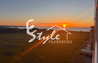 Resale - Apartament  - Torrevieja - Punta Prima