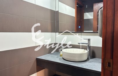 Reventa - Local comercial - Torrevieja - Playa del Cura