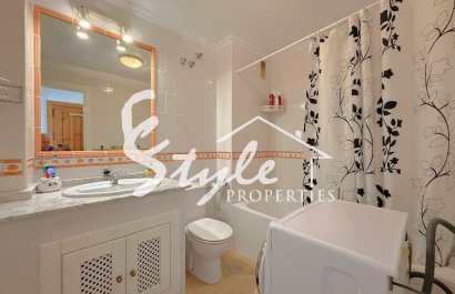 Resale - Apartament  - Orihuela-Costa - Villamartin