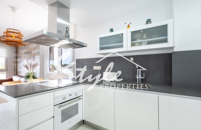 Resale - Townhouse - Los Balcones