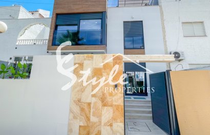 Resale - Townhouse - Torrevieja - Nueva Torrevieja - Aguas Nuevas