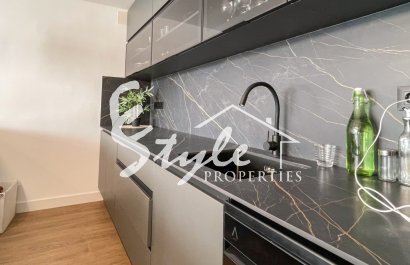 Resale - Townhouse - Torrevieja - Nueva Torrevieja - Aguas Nuevas