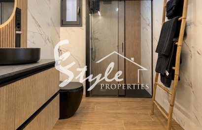 Resale - Townhouse - Torrevieja - Nueva Torrevieja - Aguas Nuevas