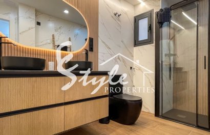 Resale - Townhouse - Torrevieja - Nueva Torrevieja - Aguas Nuevas