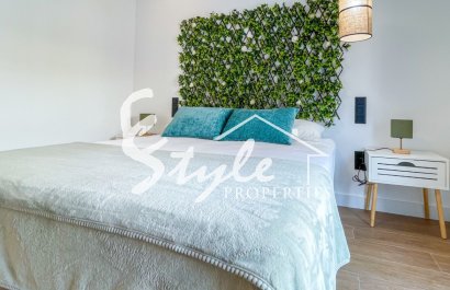 Resale - Townhouse - Torrevieja - Nueva Torrevieja - Aguas Nuevas