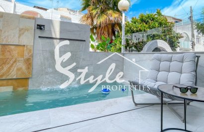 Resale - Townhouse - Torrevieja - Nueva Torrevieja - Aguas Nuevas