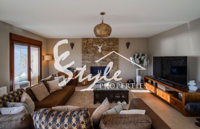 Resale - Villa - Alicante - Torremendo