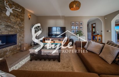 Resale - Villa - Alicante - Torremendo