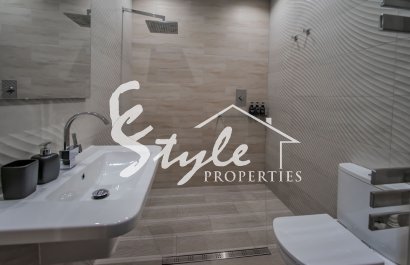 Resale - Villa - Alicante - Torremendo