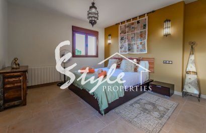 Resale - Villa - Alicante - Torremendo