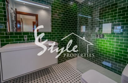 Resale - Villa - Alicante - Torremendo