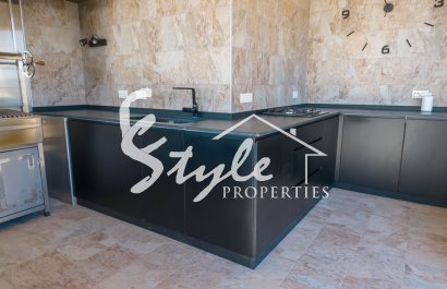 Resale - Villa - Alicante - Torremendo