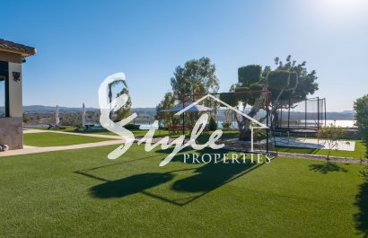 Resale - Villa - Alicante - Torremendo