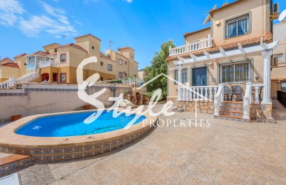 Вторичное жилье - Вилла - Villamartín - El Galan