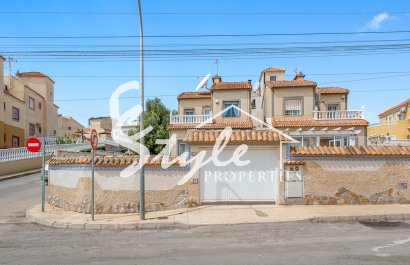 Вторичное жилье - Вилла - Villamartín - El Galan
