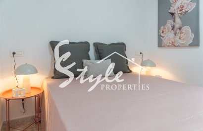 Resale - Apartament  - Torrevieja - La Mata