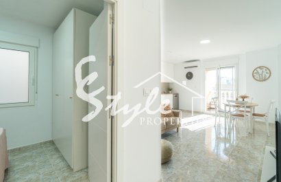 Resale - Apartament  - Torrevieja - La Mata