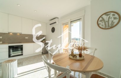 Resale - Apartament  - Torrevieja - La Mata