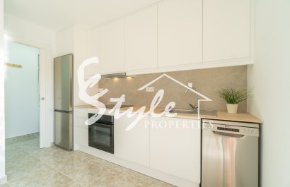 Resale - Apartament  - Torrevieja - La Mata