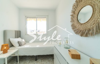 Resale - Apartament  - Torrevieja - La Mata