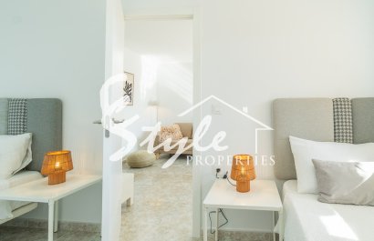 Resale - Apartament  - Torrevieja - La Mata