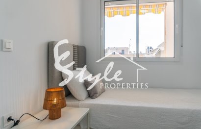 Resale - Apartament  - Torrevieja - La Mata