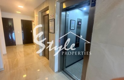 Resale - Apartament  - Los Altos - Torrevieja
